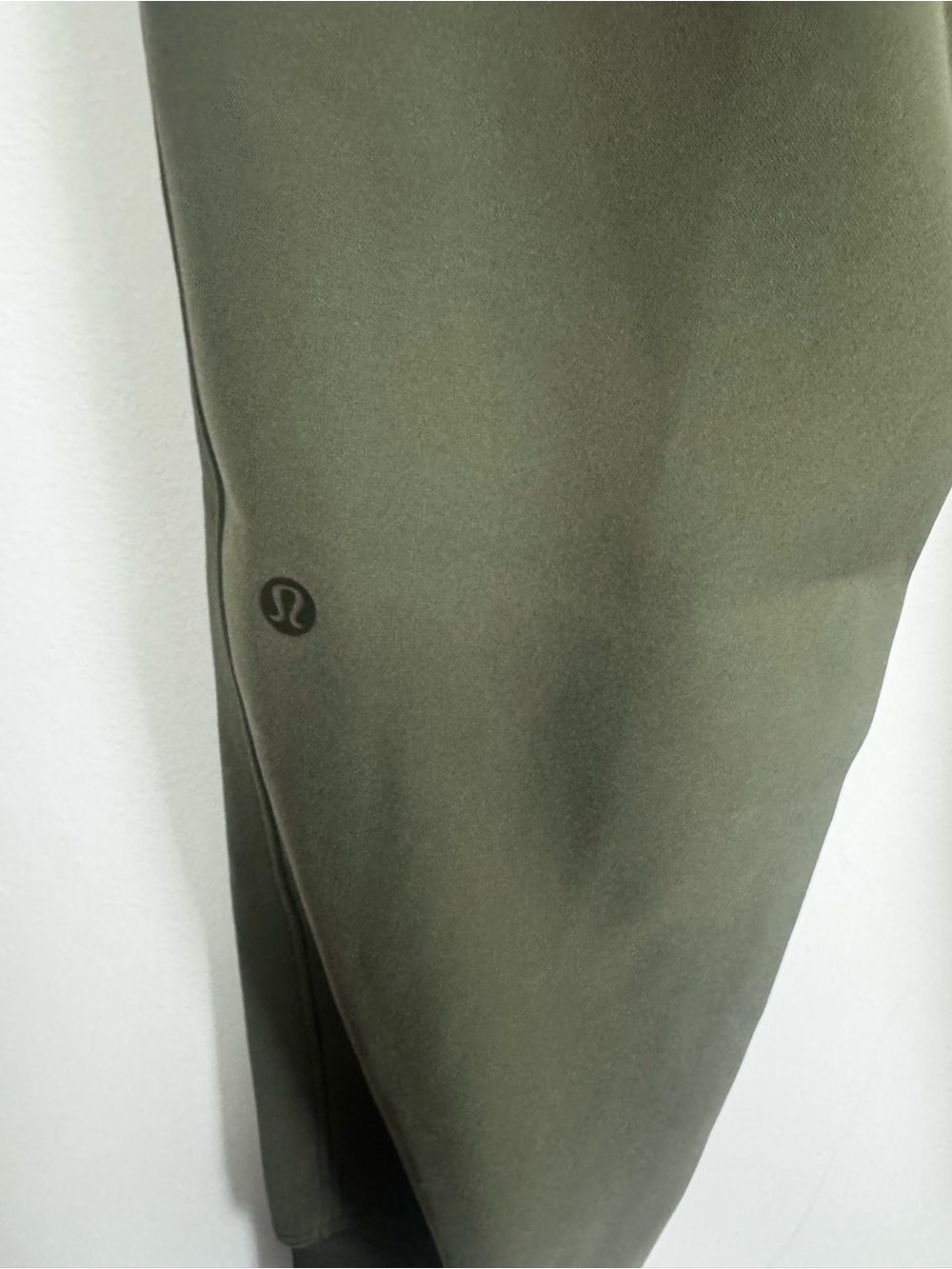 LULULEMON | NEW On the Fly Woven Jogger Pants Dark Olive Green Women’s Size 8 - Picture 10 of 10